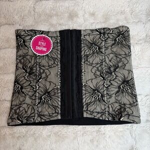 Maidenform Flexees Firm Control‎ Lace Waist Nipper